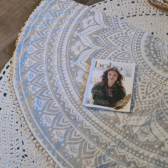 BO HO SILVER WHITE WALL ART TABLE CLOTH BEACH ROU - Picture 4 of 16